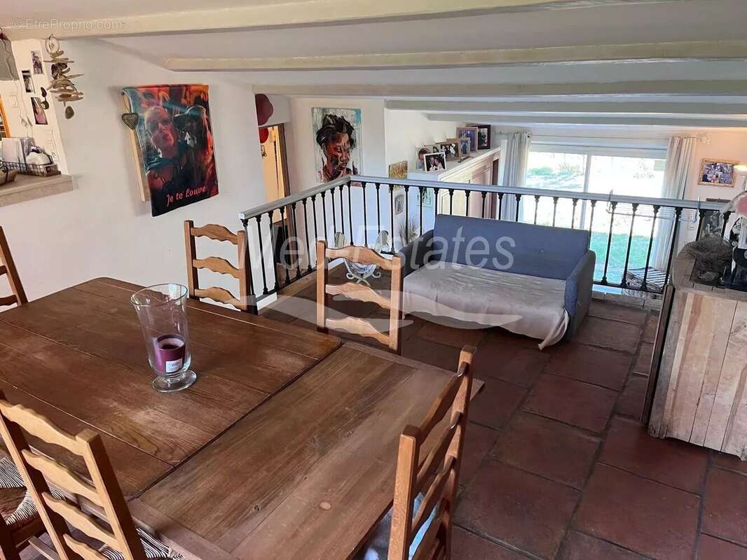 Maison à PLAN-DE-LA-TOUR