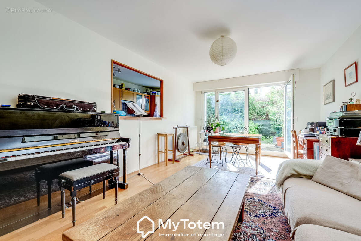Appartement à SURESNES