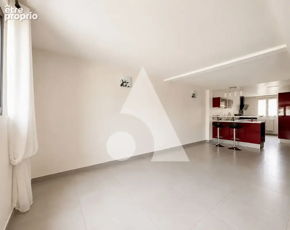 Grande maison a bas prix - rafraîchissement a prévoir - photo 4