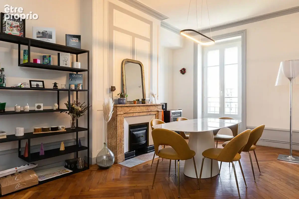 Sublime T4 ancien 107 m2 - 69006 LYON - photo 3