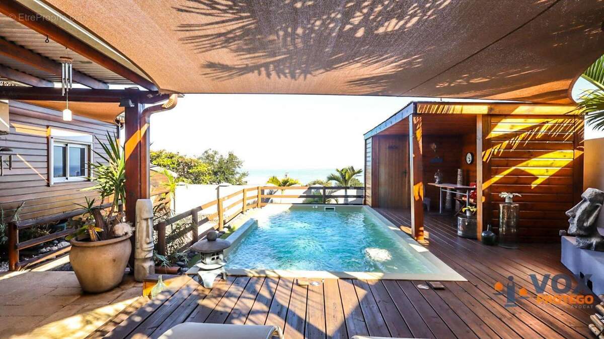 À vendre – Villa familiale avec piscine – Quartier Stella, Saint-Leu - photo 2