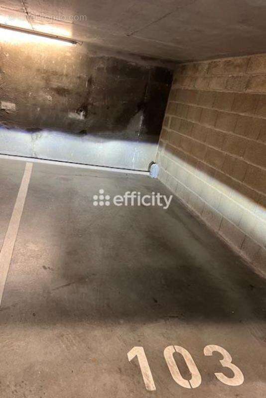 Parking à NANTES
