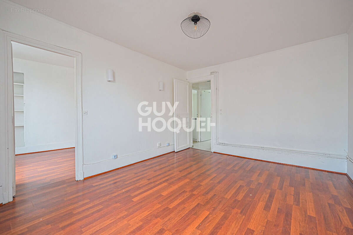 Appartement à PARIS-12E