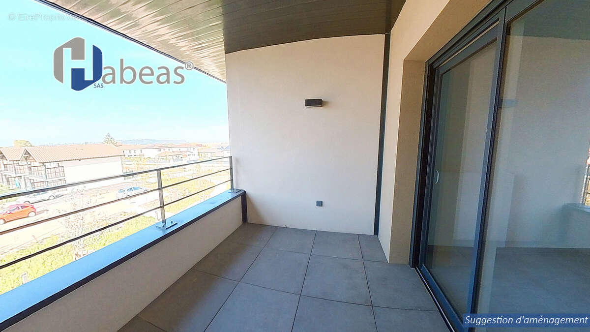 Appartement à SAINT-PIERRE-DE-CHANDIEU