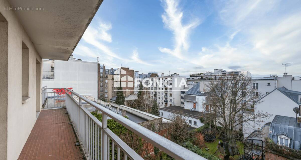 Appartement à PARIS-20E