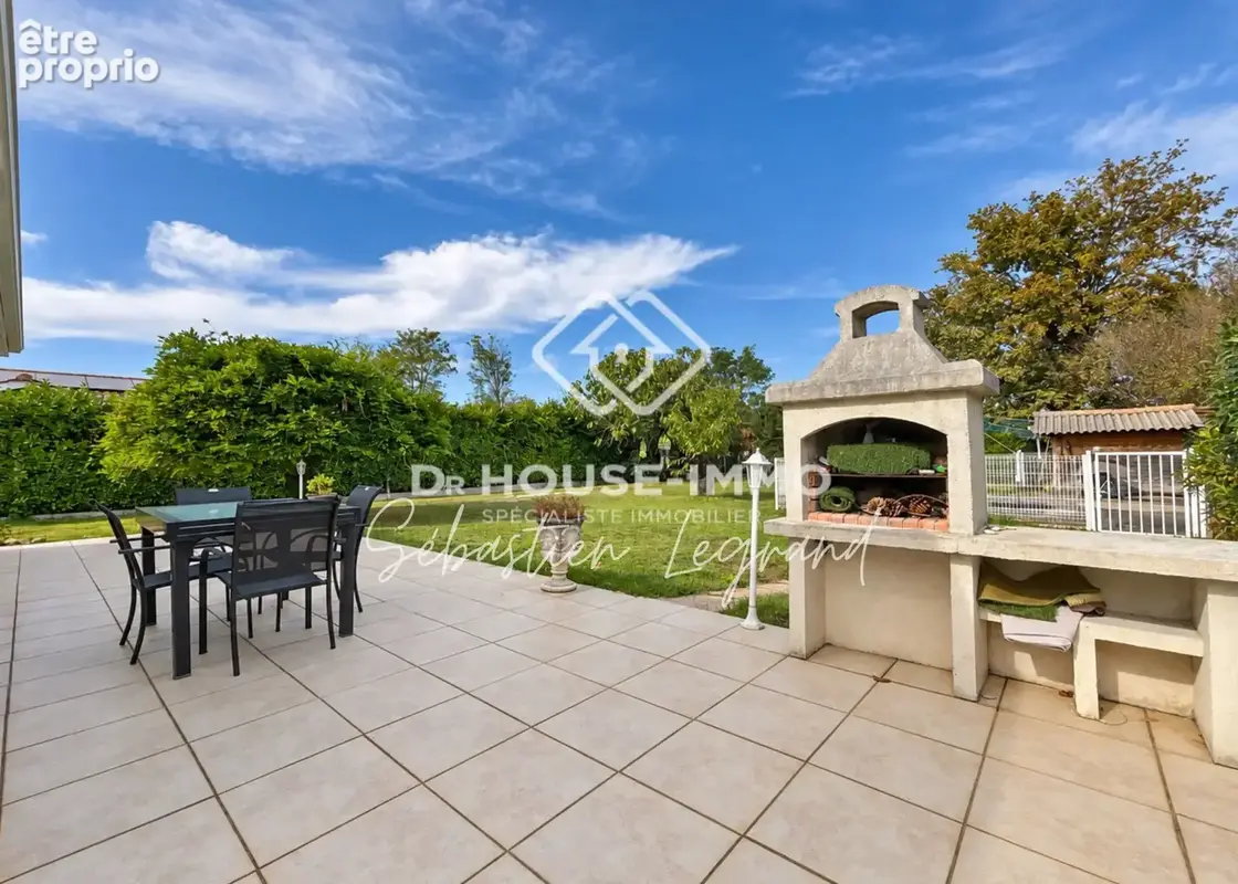 Maison 7 pièces 137 m² à vendre à Parempuyre (33290) - photo 2