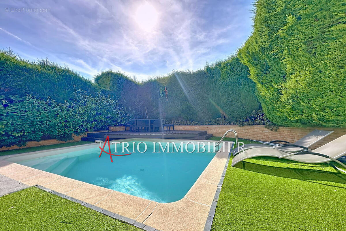 Maison à CAGNES-SUR-MER