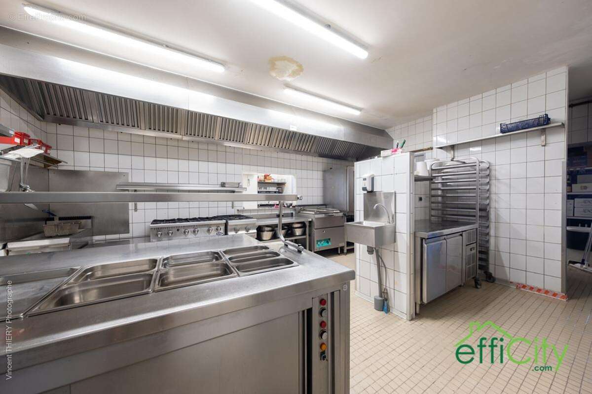 Commerce à SAINT-NABORD