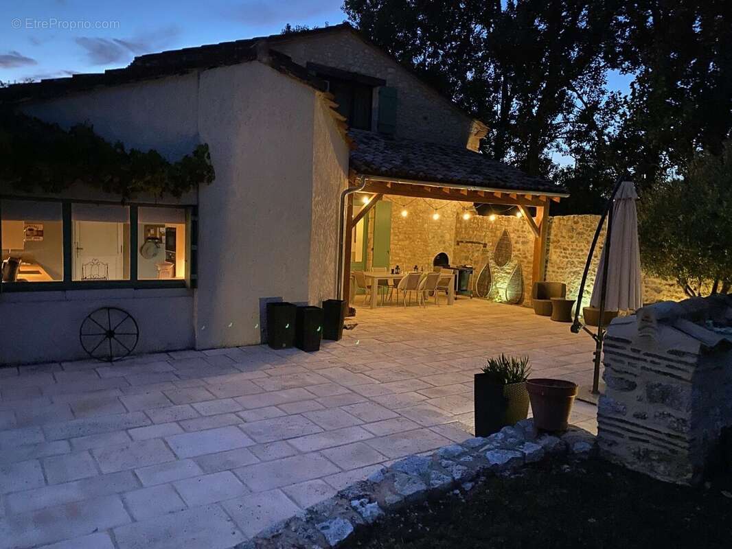 Maison à MONFLANQUIN