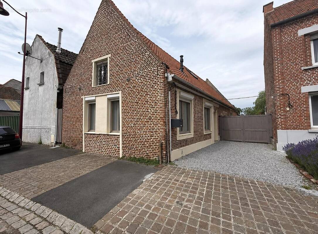 Maison à MASNY