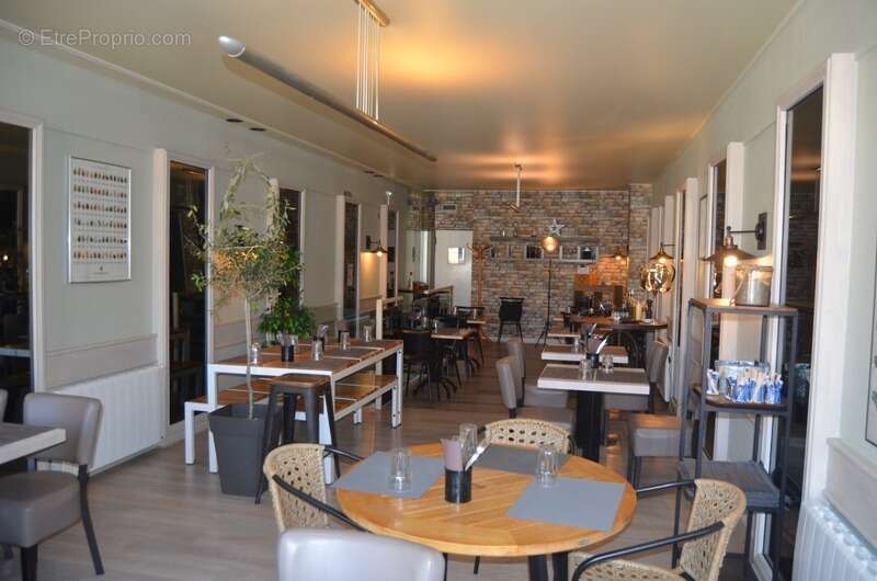 Commerce à LONS-LE-SAUNIER