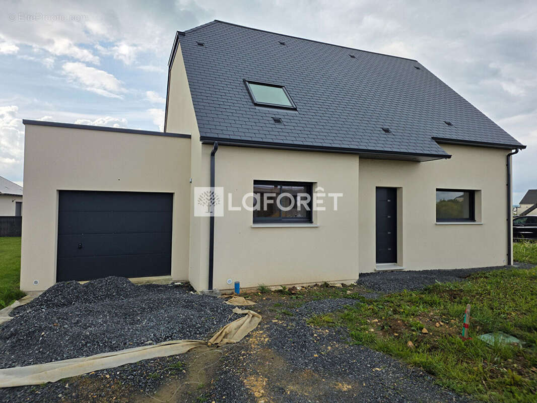 Maison à EVRECY