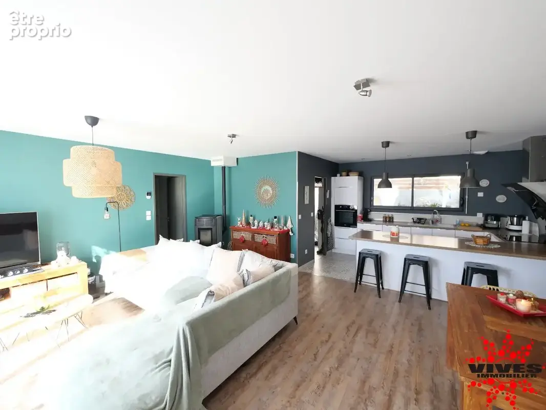Villa contemporaine avec piscine dans un cadre privilégié - photo 2