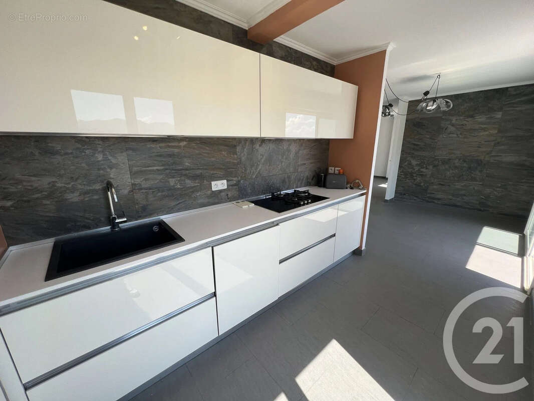 Appartement 105 m² à San-Martino-Di-Lota  - photo 9