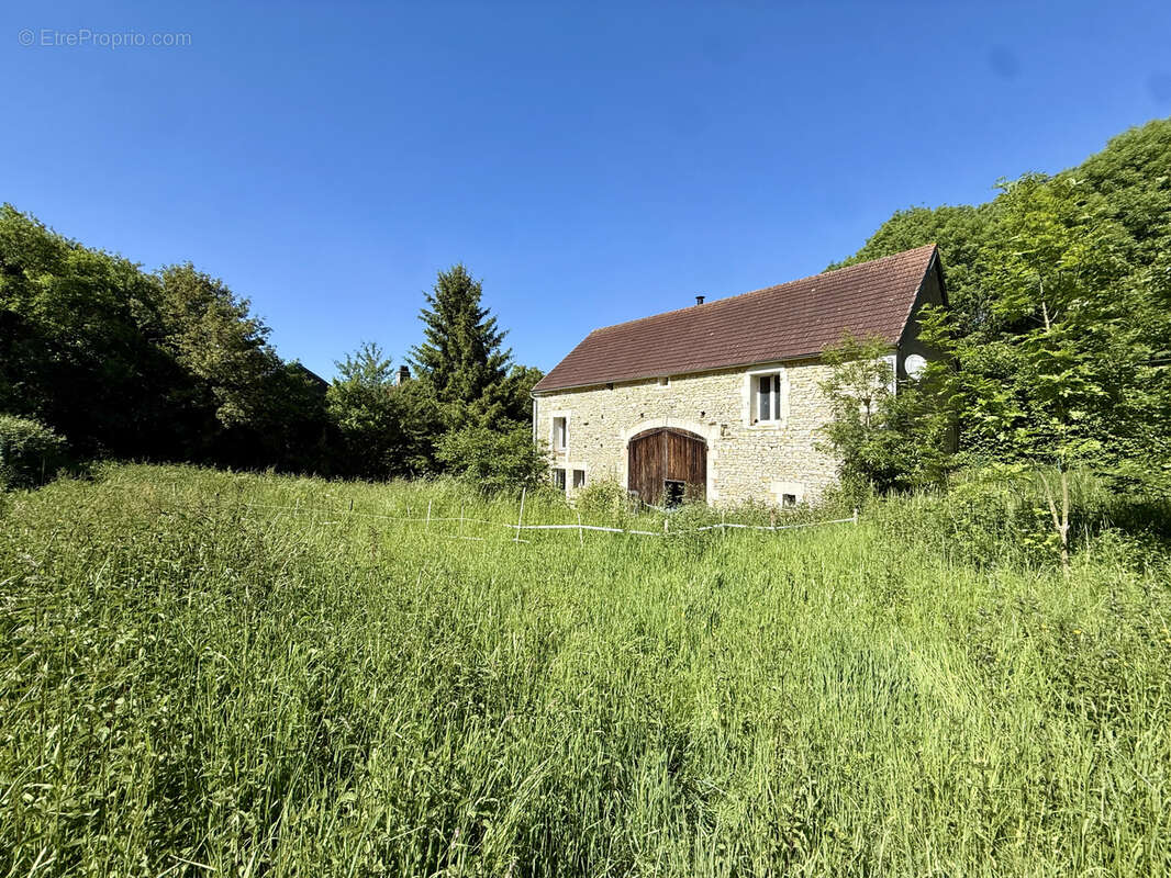 Maison à OUANNE