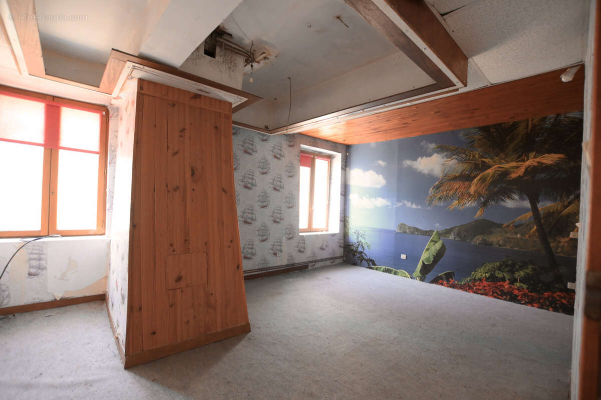 Belle opportunité de rénovation à Gy-l'Évêque - photo 11
