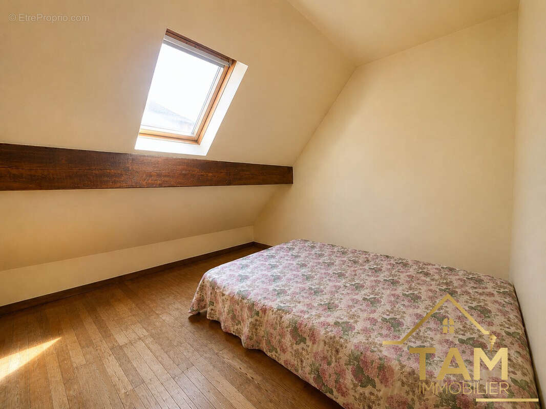 Maison 66 m² à Saint-Cyr-L'ecole  - photo 7