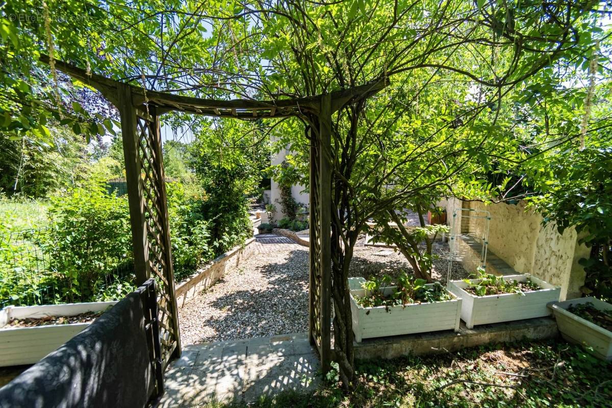 Maison à MONTMORENCY