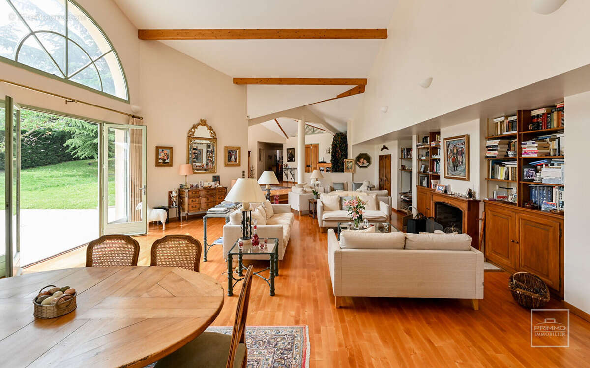 Maison à SAINT-CYR-AU-MONT-D&#039;OR