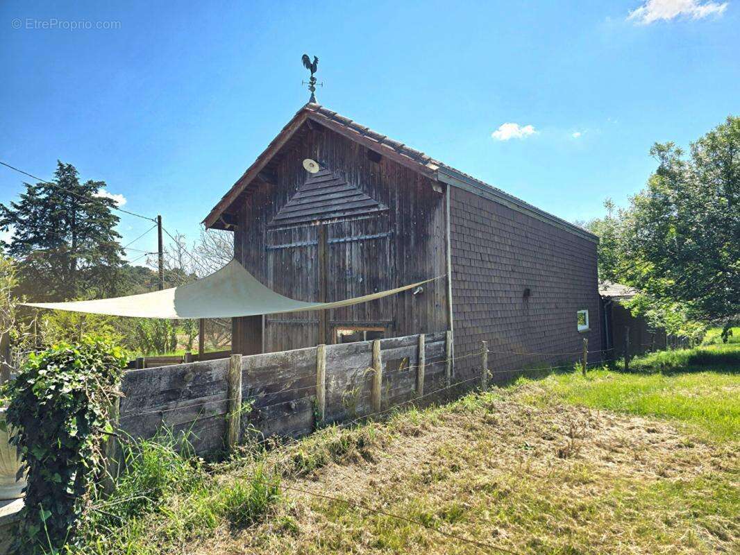 Appartement à JAURE