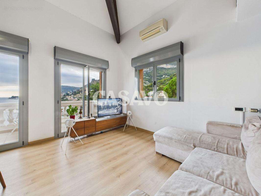 Appartement à ROQUEBRUNE-CAP-MARTIN