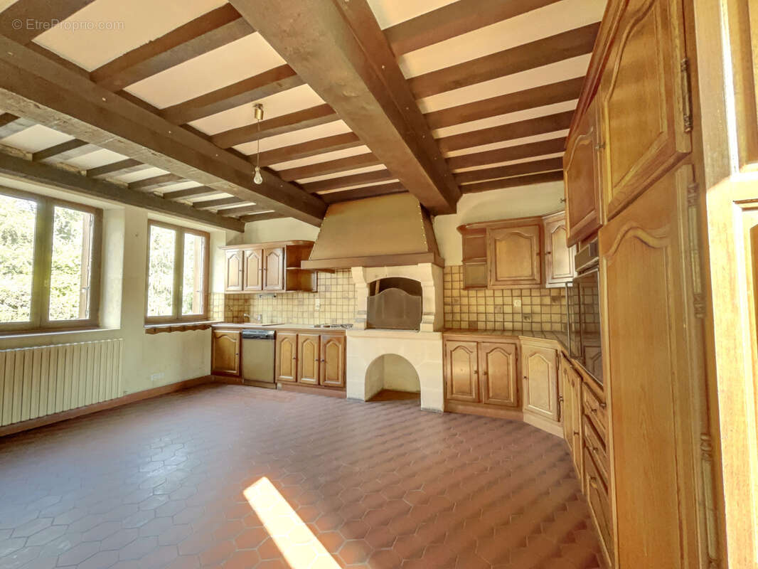 Maison à FONTAINE-HENRY