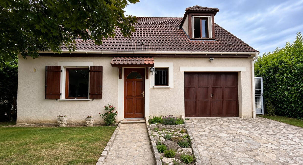 Maison à LEUVILLE-SUR-ORGE