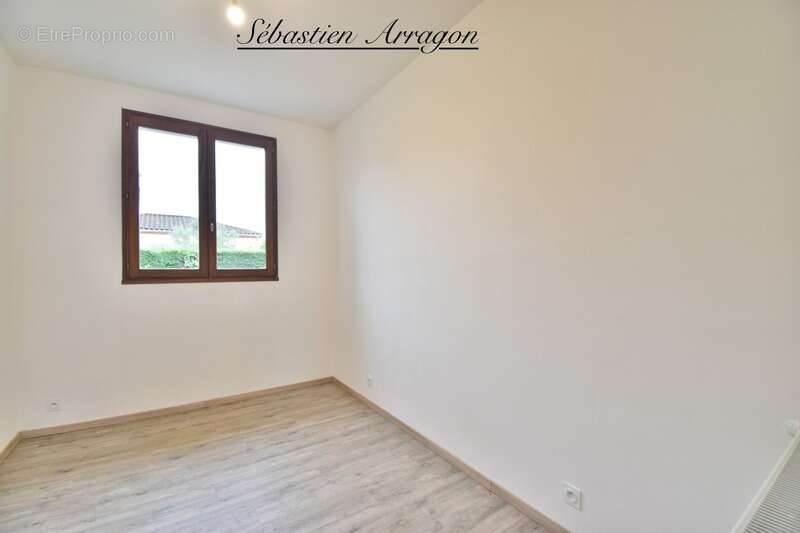 Maison rénovée 110 m² – 3 chambres – jardin 790 m² – quartier calme Villeneuve-sur-Lot (47)- coup de cœur assuré - photo 11
