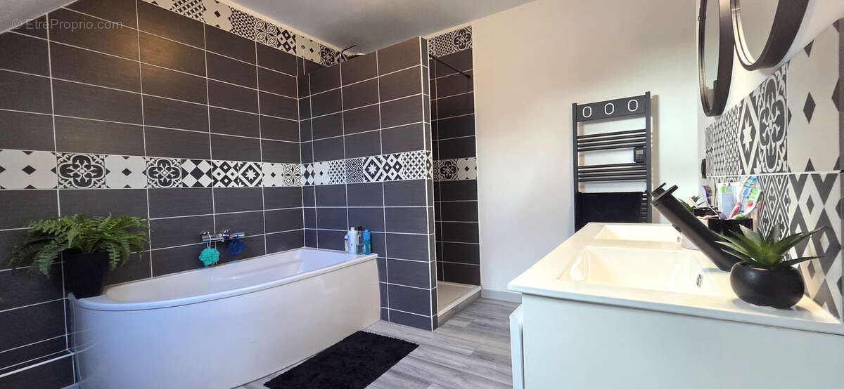 Maison à GRANDCAMP-MAISY