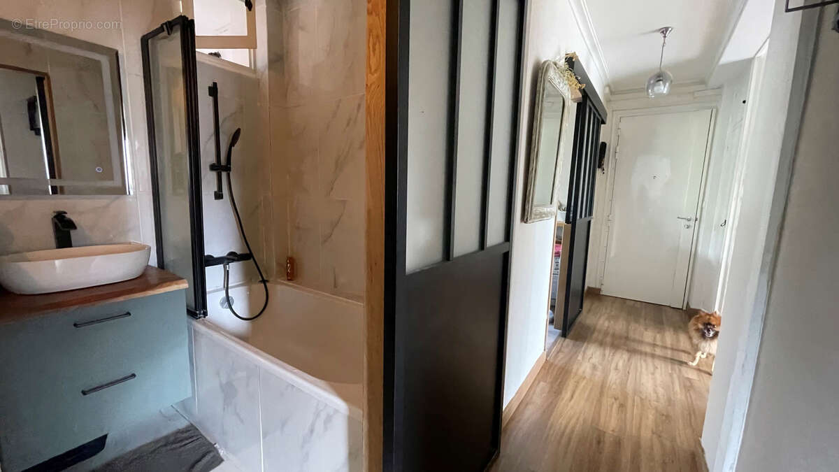 Appartement à TASSIN-LA-DEMI-LUNE