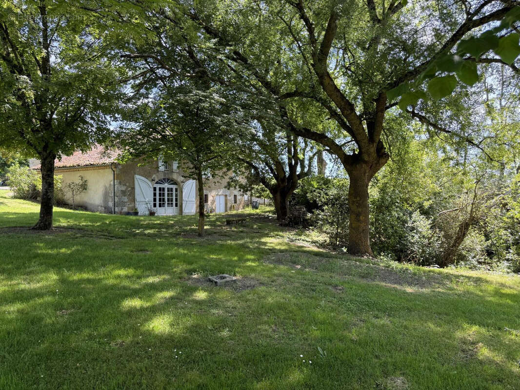 Maison à CASSAIGNE