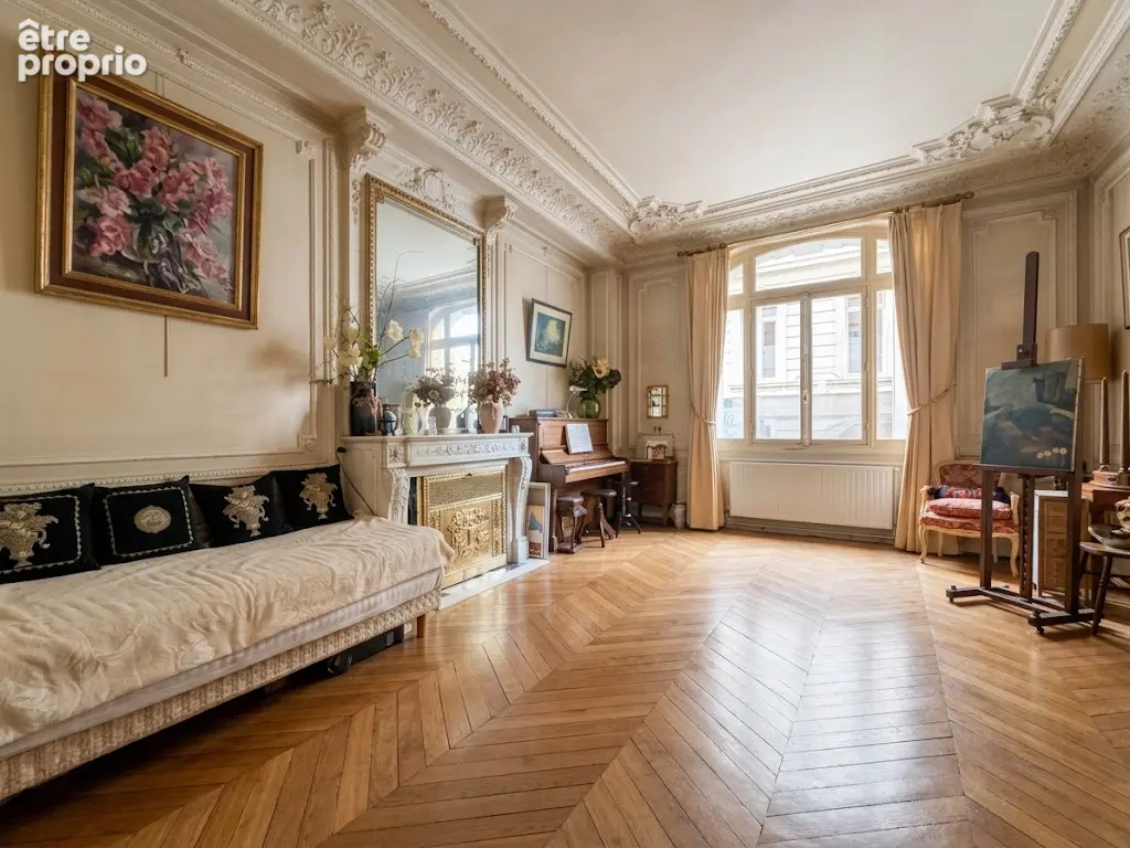 Iéna - rue de Lubeck - 116m2 traversant - photo 2