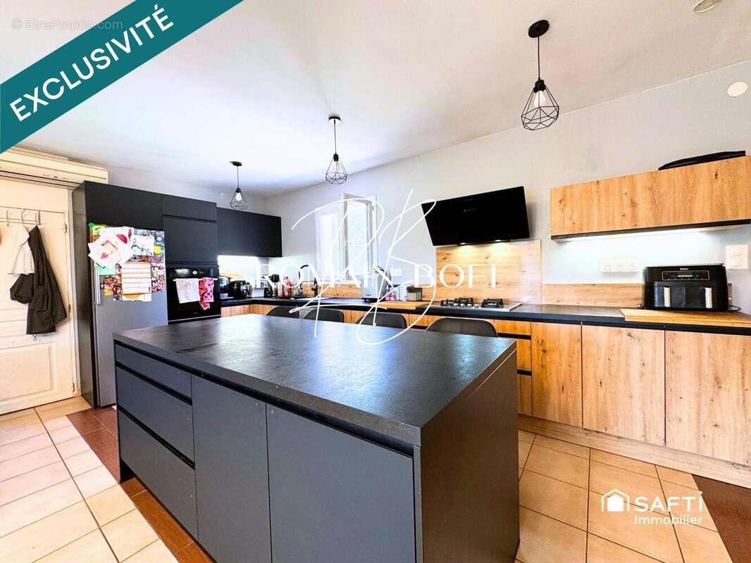 Photo 3 - Maison à SAINT-CHAPTES