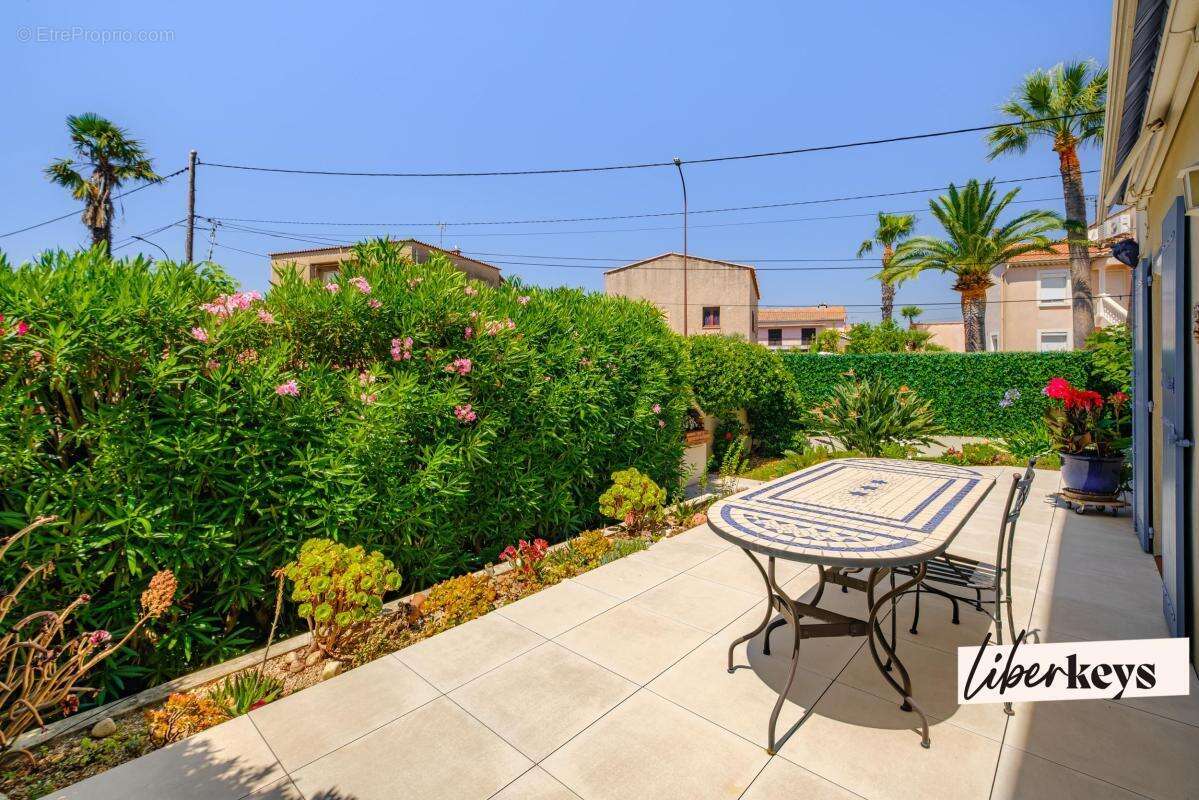 Fréjus – Maison mitoyenne de  102 m² - 3 chambres - Garage - Proche des commerces et de la base Nature - photo 11