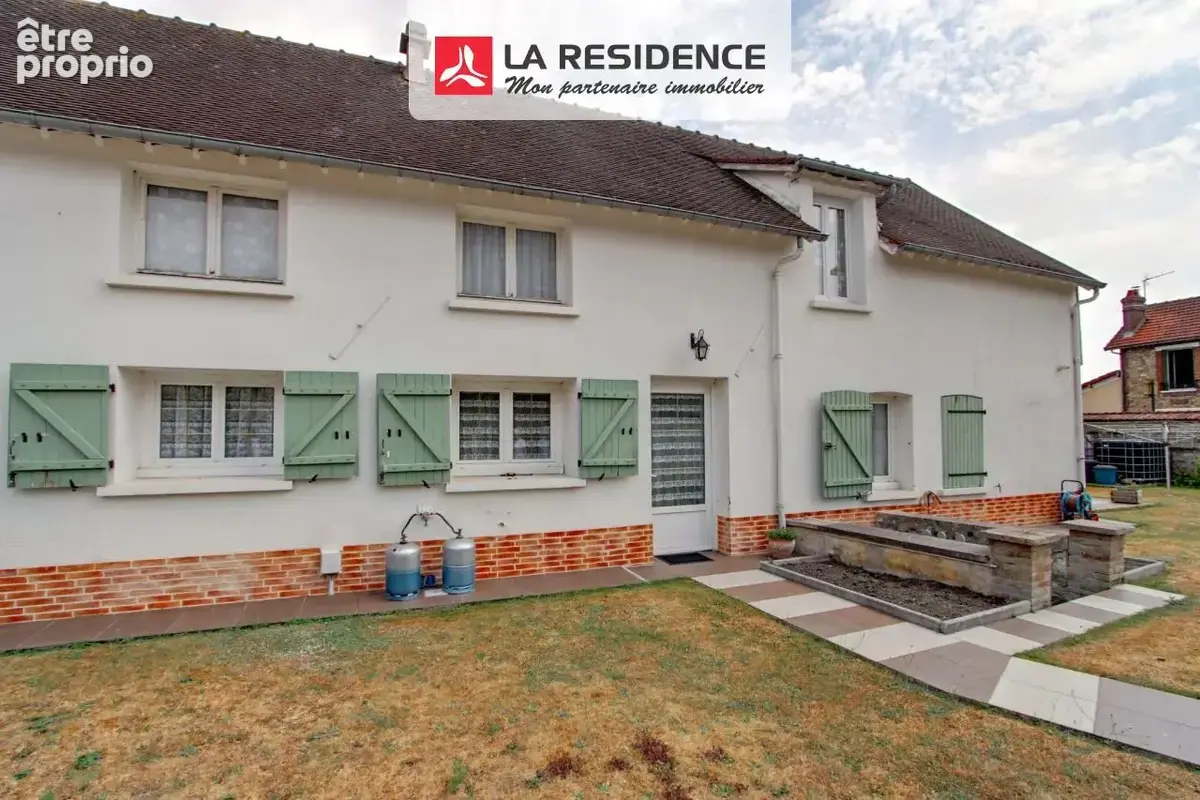 Maison à COURCELLES-SUR-SEINE