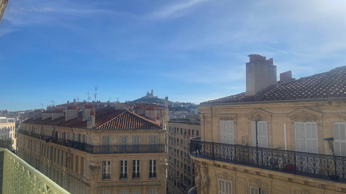 Appartement à MARSEILLE-2E