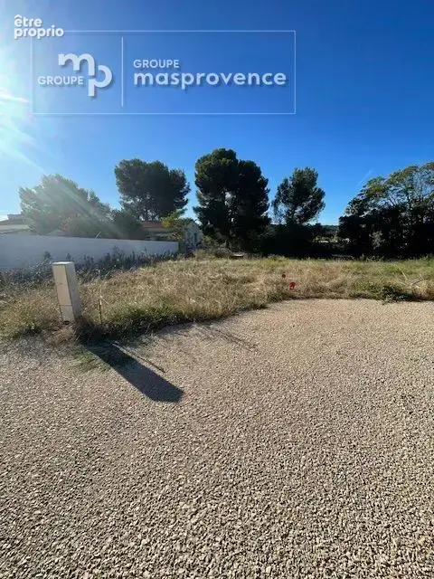 Terrain à bâtir de 457 m² à LA FARE-LES-OLIVIERS (13) - photo 2