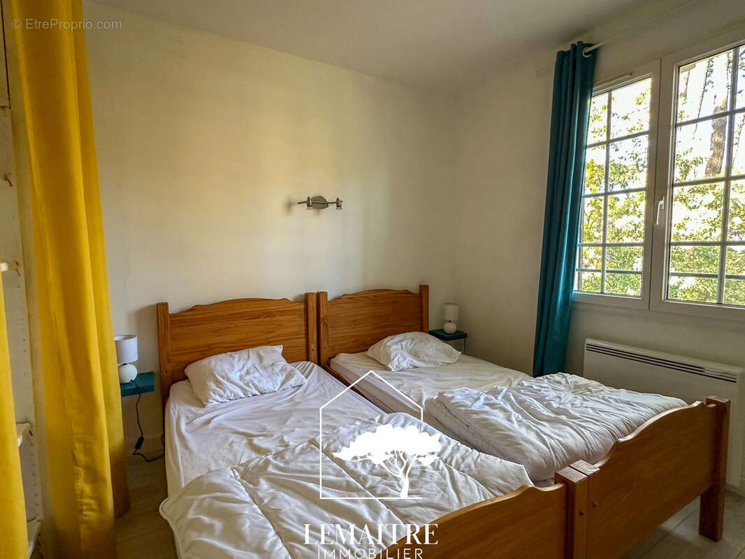 Maison à LES MATHES