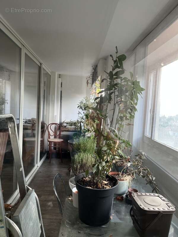 L'adresse idéale pour une vie de famille sereine : espace, terrasse, lumière, parc et commodités à pied - photo 6
