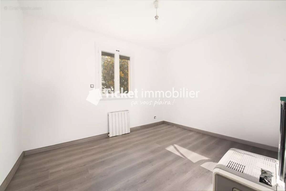 Maison à SAINT-JORY