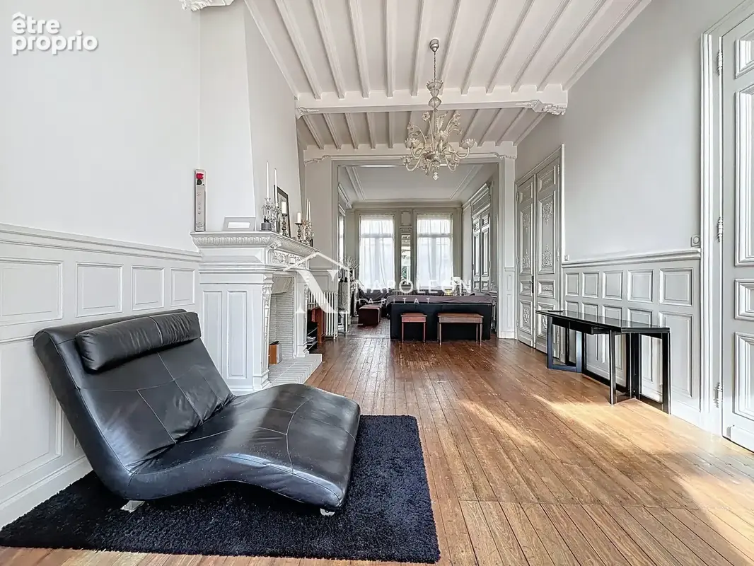 Maison 7 pièces 260 m² à vendre à Lille (59000) - photo 2