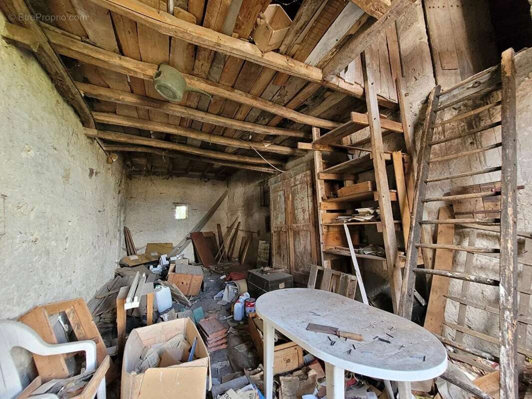 Maison à MONTORD