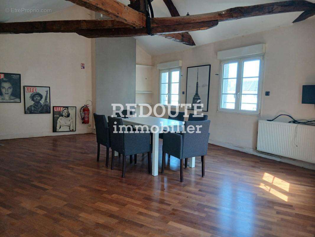 Murs d'un restaurant a vendre avec licence - photo 2