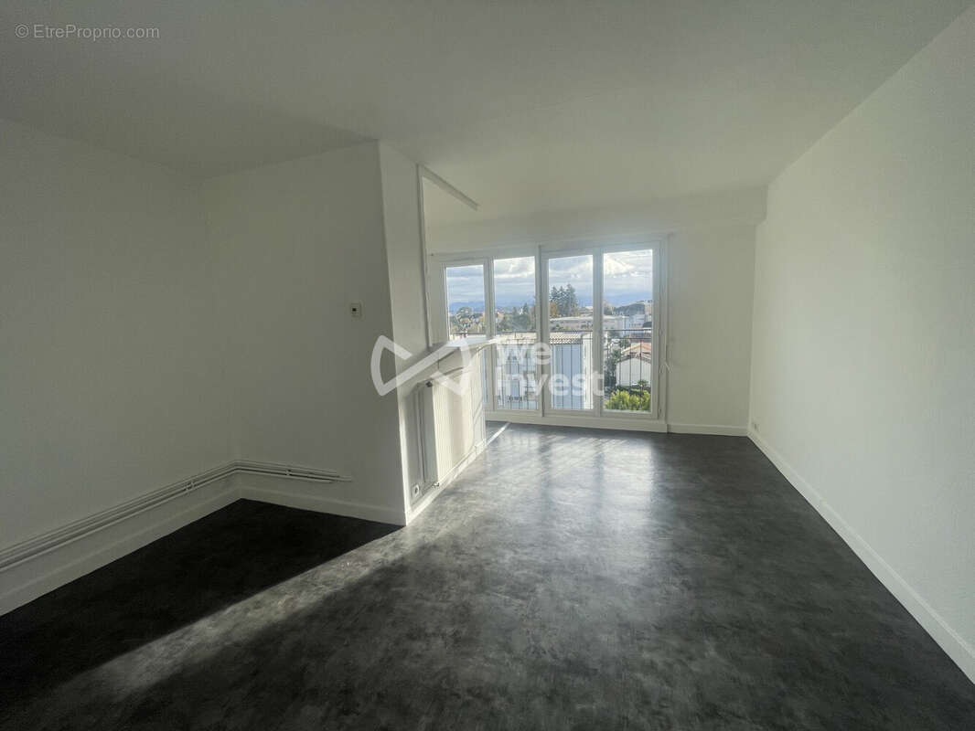 Appartement à BILLERE