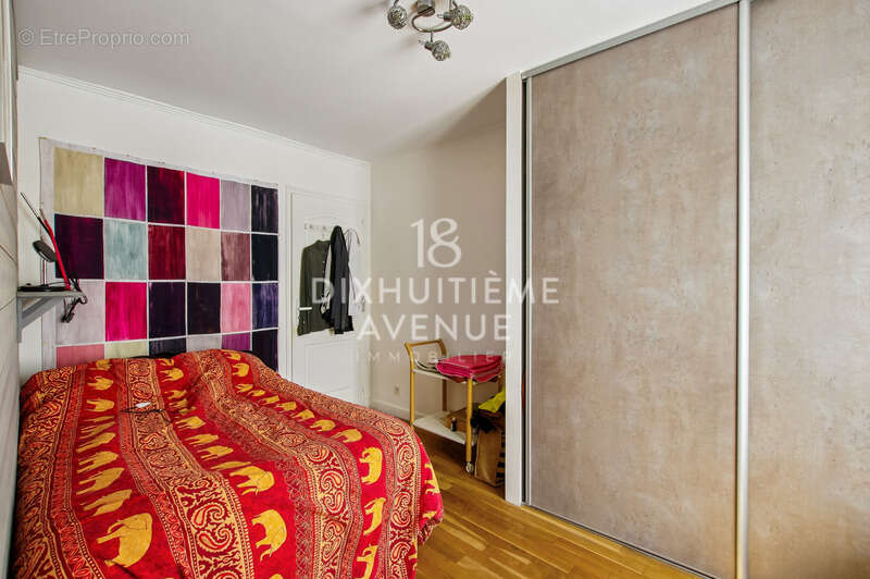 Appartement à PARIS-18E
