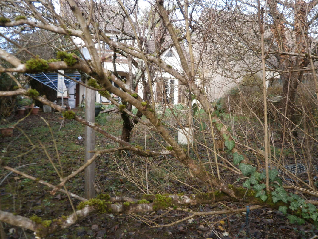 Maison à SAINT-GERMAIN-DU-PUY