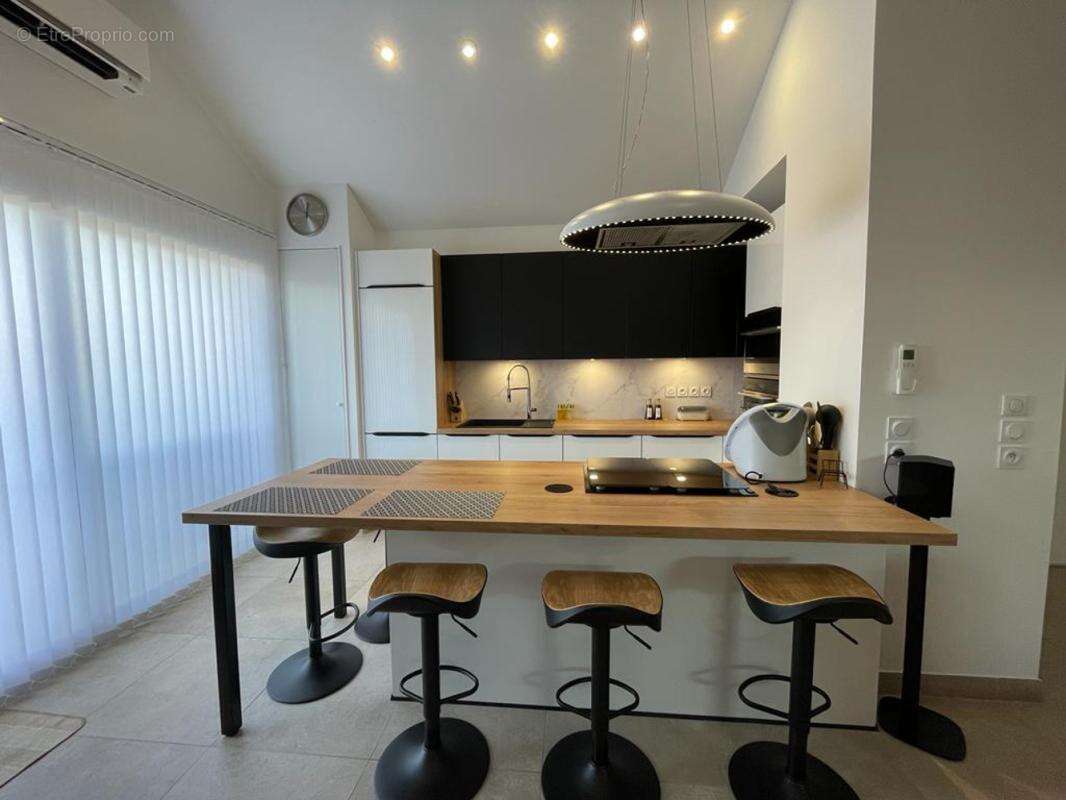 Appartement à DOUVAINE