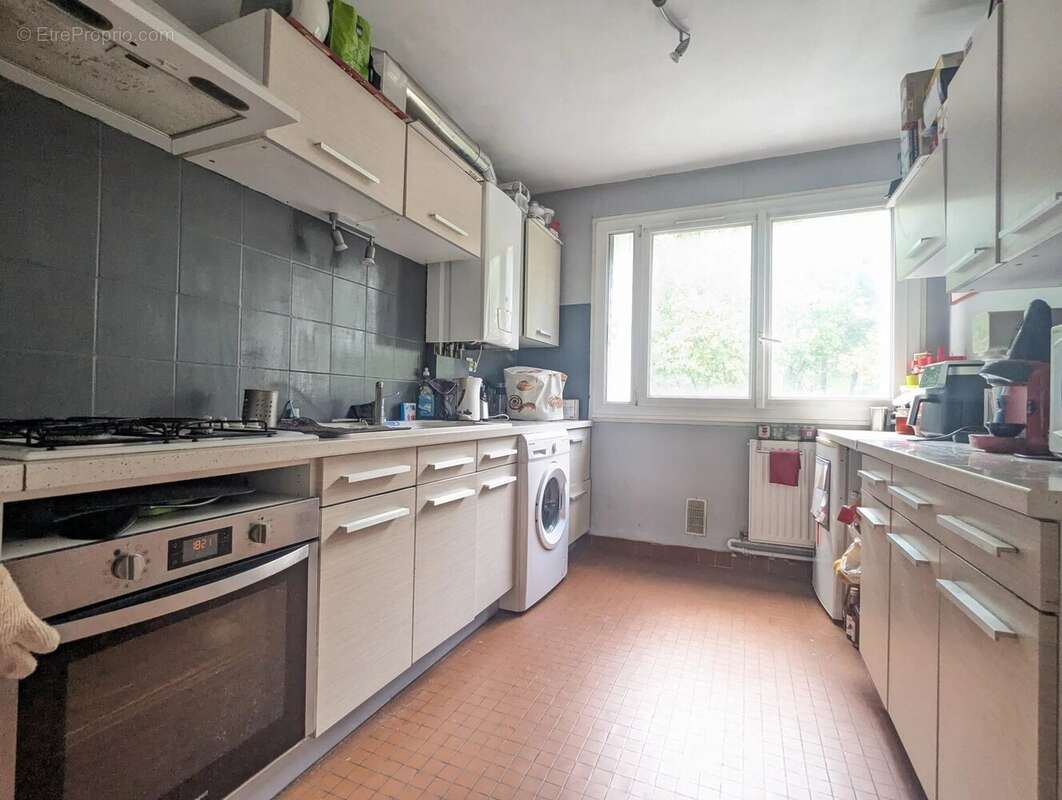 Appartement F3 de 62 m² avec cave et parking - photo 5