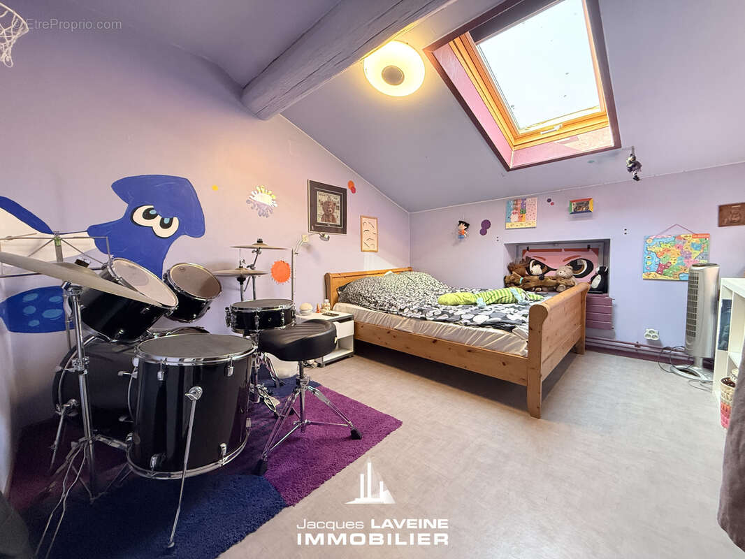 Maison à ARS-SUR-MOSELLE