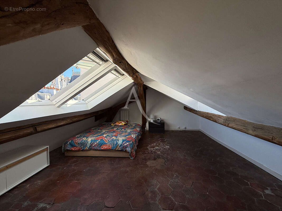 Appartement à PARIS-10E